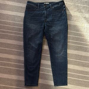 Madewell Women’s Dark Blue Curvy High-Rise Skinny Jeans